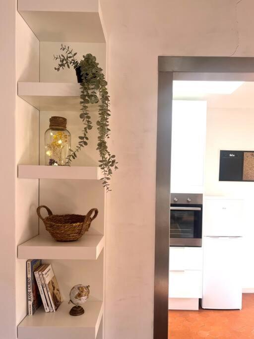 Appartement A Pied Du Centre Avec Place De Parking Arles Esterno foto